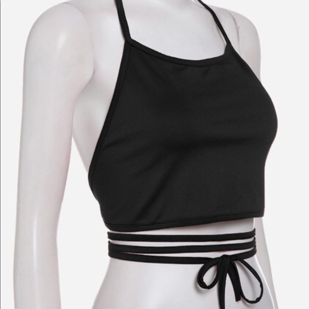 🌼LAST CHANCE Boho Halter Lace Up Cami - Picture 2 of 5
